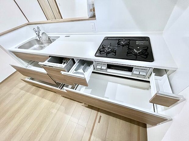 【その他設備(スライド収納)】◆2号棟◆使いやすさを優先したスライド式収納タイプ!