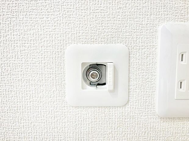 【その他設備(ガスコンセント)】ガスコンセントがあれば足元からすぐに温まるガスファンヒーターを設置できます！