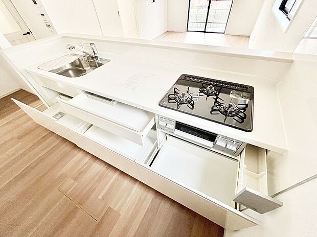 【その他設備(スライド収納)】使いやすさを優先したスライド式収納タイプ!