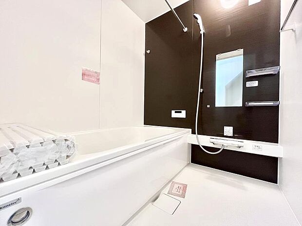 【浴室】落ち着いた雰囲気でゆっくりお寛ぎいただけるバスルーム