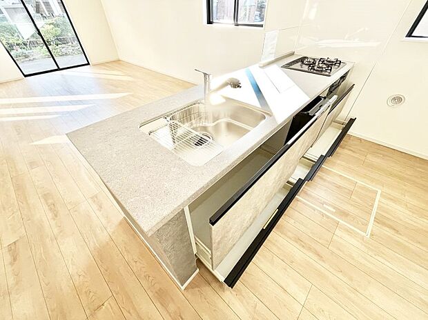 【その他設備(スライド収納)】使いやすさを優先したスライド式収納タイプ！