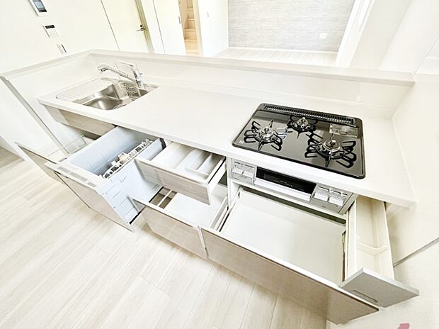 【その他設備(スライド収納)】使いやすさを優先したスライド式収納タイプ！