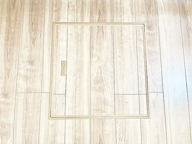 【その他設備(床下収納)】床下収納付き！日用品・非常用品の収納にも大活躍。