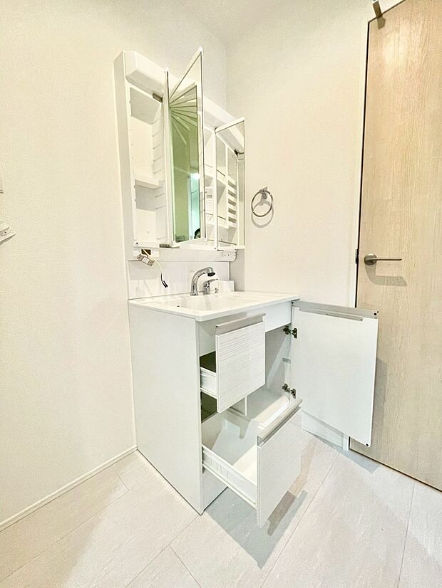 【その他設備(洗面台収納)】洗面台収納