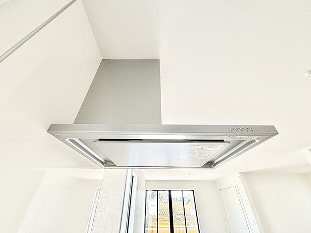 【その他設備(レンジフード)】基本的なお手入れはフィルターのみ！お手入れのしやすさも魅力です。