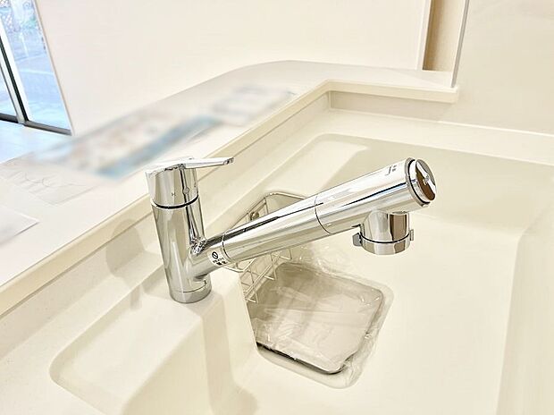 【その他設備(蛇口一体型浄水器)】◆１号棟◆浄水器一体型のキッチンで洗い物用・料理用と切り替え簡単！