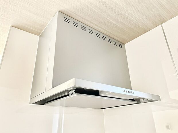 【その他設備(レンジフード)】基本的なお手入れはフィルターのみ！お手入れのしやすさも魅力です。
