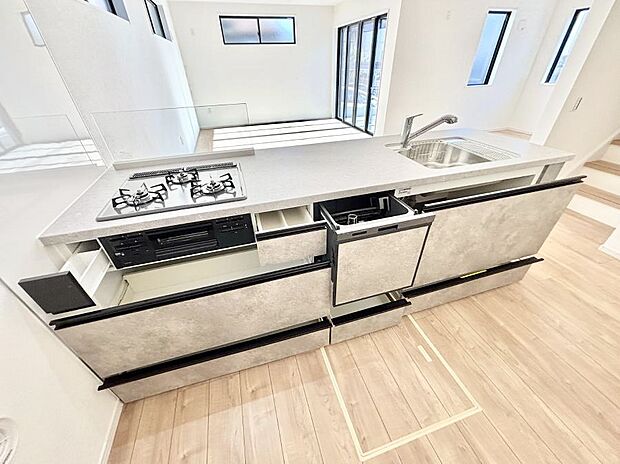 【その他設備(スライド収納)】使いやすさを優先したスライド式収納タイプ！