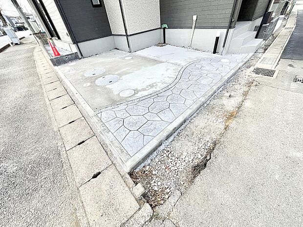 【駐車場】生活に欠かせない駐車スペース。