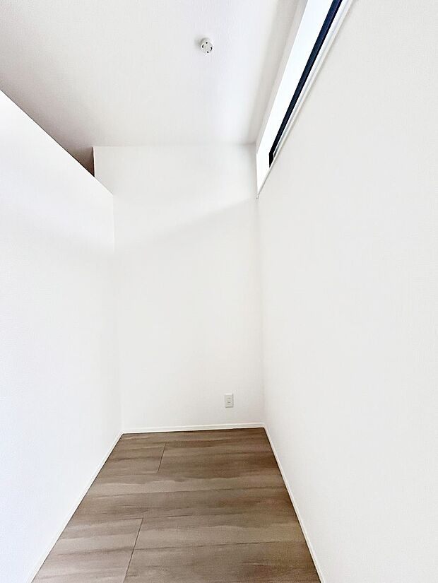 【その他設備(パントリー)】◆１号棟◆食材のストックはもちろん、日用品の収納など使い方はいろいろ！