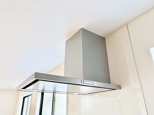 【その他設備(レンジフード)】基本的なお手入れはフィルターのみ！お手入れのしやすさも魅力です。