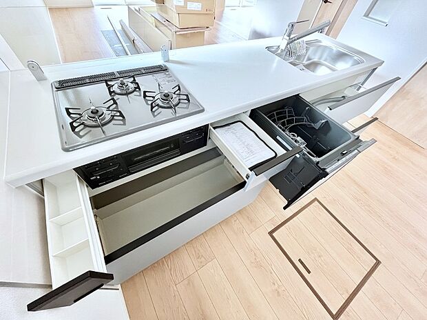 【その他設備(スライド収納)】使いやすさを優先したスライド式収納タイプ！