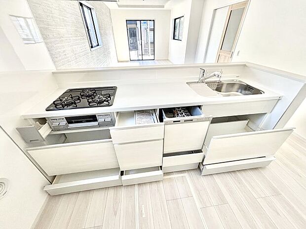 【その他設備(スライド収納)】◆2号棟◆使いやすさを優先したスライド式収納タイプ!