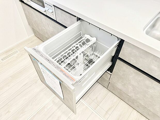 【その他設備(食洗機)】面倒なお片づけは食洗機にお任せ!家事の負担が減って、時間にも気持ちにもゆとりができます。