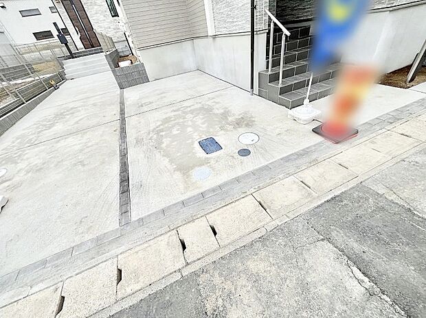 【駐車場】◆2-B号棟◆生活に欠かせない駐車スペース。