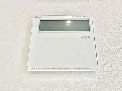 発電・温水設備( 給湯器・床暖房リモコン)