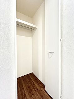 その他設備(玄関ホール収納)