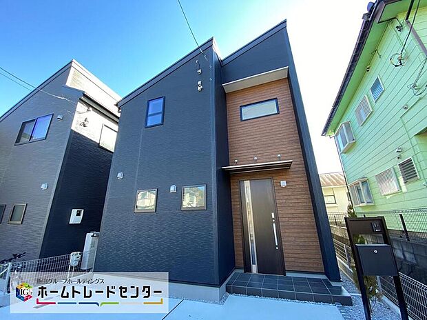 ☆八王子市寺田町・全2棟のご案内を開始致しました!洗練されたデザインのお洒落なお住まいです。カースペースも2台分ございます!通勤で車をお使いの方にも大変オススメです!