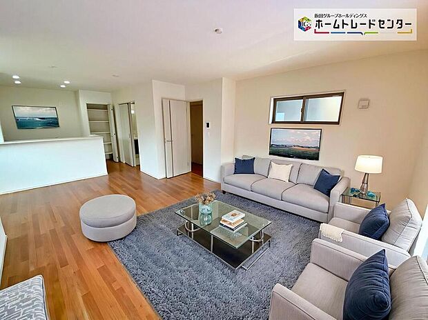 ☆Living　Room☆
家族の食事や団らんのほか、子供を遊ばせたり、友人を招いたりするＬＤＫは住まいの中心。長時間過ごす場所だからこそ、大切にしたい場所♪