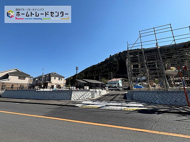 一戸建ての大きなメリットは、「自分の土地」を自由に使えること。好きなペットが飼えるほか、ガーデニングやＤＩＹ、車やバイクの手入れなど様々な趣味を楽しめます♪