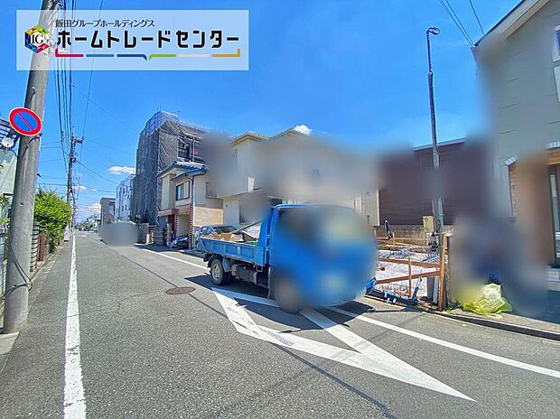 お買い物施設が徒歩圏内で便利な住環境☆
スーパーや公園など、お住まいになってからの生活をイメージしやすいようにベテラン営業マンが詳しくご案内いたします!