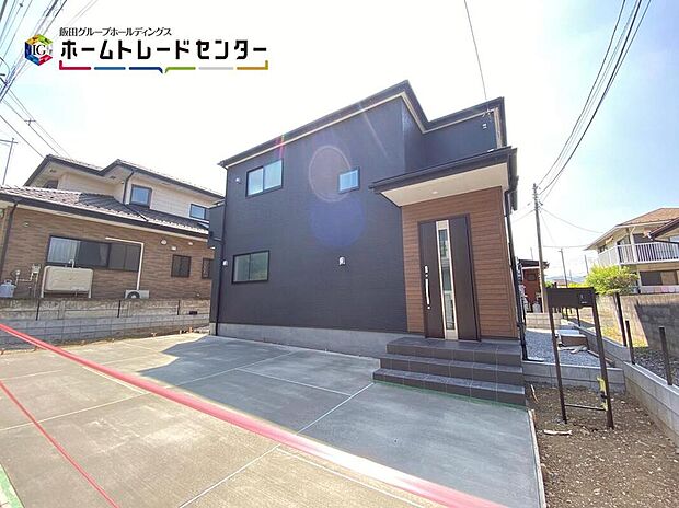 ☆JR青梅線「東青梅」駅まで徒歩18分♪
カースペースは3台分!来客時にも便利ですね◎通勤で車をお使いの方にも大変オススメです!