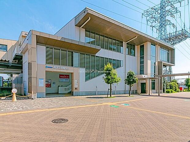 ◆西武拝島線「西武立川」駅まで徒歩11分♪
◆ＪＲ青梅線「昭島」駅までバス15分♪「松中」停歩3分♪
◆ＪＲ中央線「立川」駅までバス28分♪「松中団地」停歩4分♪