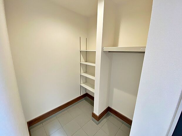 【☆シュークローク☆ 】
住まい購入では、広さやプランなどさまざまな希望や条件があるもの。そのなかで、お子さまが健やかに成長できる家かどうかも重視したいところですよね♪