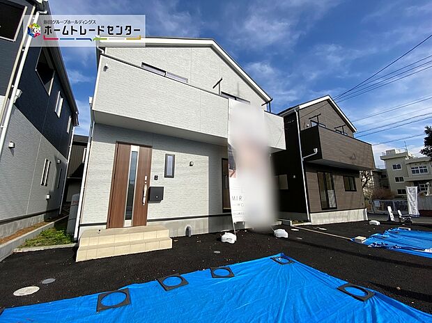 【前面道路含む現地写真】子育て環境にはピッタリな落ち着いた雰囲気の住宅地♪戸建ては建物が独立しているため、マンションのように上下階や隣からの騒音を気にせずに過ごせるのもポイントですね♪