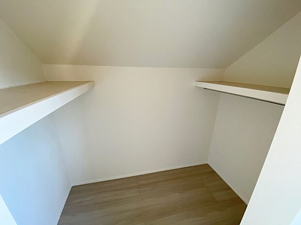 【☆Room☆ 】☆Room☆
住まう方でカスタマイズしていただけるシンプルなデザインの内装。ご自身で素敵な空間を創り上げられます。