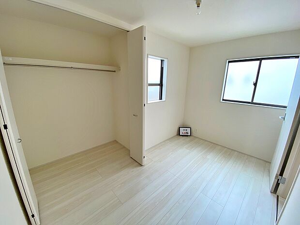 【☆Room☆ 】☆Room☆
住まう方でカスタマイズしていただけるシンプルなデザインの内装。ご自身で素敵な空間を創り上げられます。