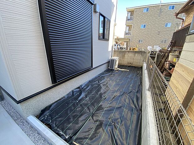 【【現地写真】】☆物件の陽当りや通風・仕様設備やお部屋の大きさの比較、近隣・周辺環境や街並みなど、資料には掲載していない情報が現地にはたくさんあります。ぜひ、建物だけでなく周辺環境もご確認ください！