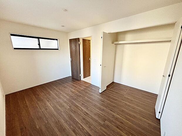 【☆Room☆】各部屋を最大限に広く使って頂ける様、全居住スペースに収納付。プライベートルームはゆったりと快適に。