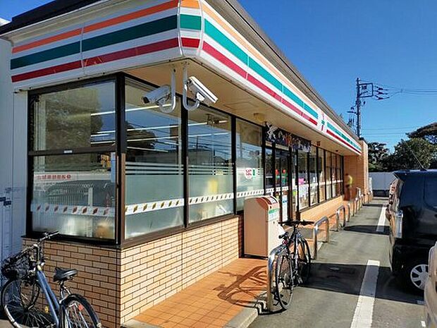 セブンイレブン八王子横川東店（約210m）