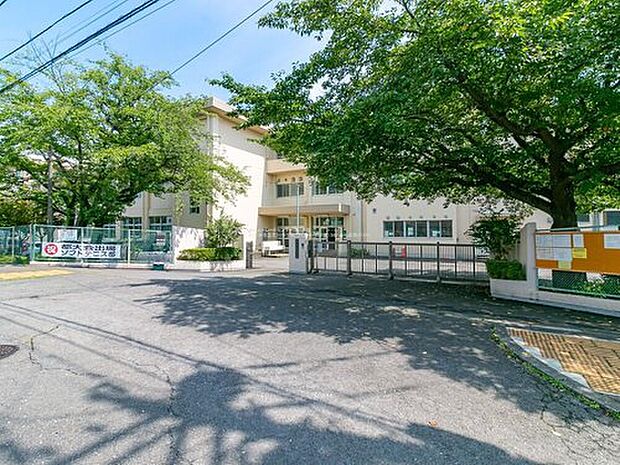 八王子市立石川中学校（約2,200m）