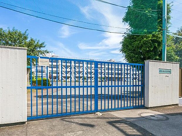 立川市立松中小学校（約1,000m）