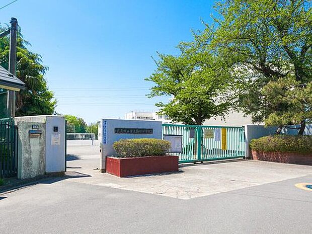武蔵村山市立第八小学校(約550m)