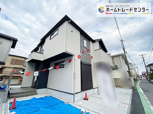 【現地外観写真】一戸建ての大きなメリットは、「自分の土地」を自由に使えること。好きなペットが飼えるほか、ガーデニングやＤＩＹ、車やバイクの手入れなど様々な趣味を楽しめます♪