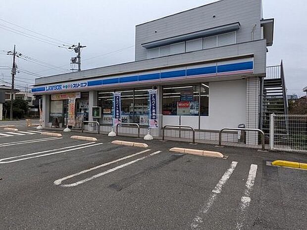 ローソン・スリーエフ秋川野辺店(約70m)