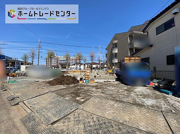 【現地外観写真】一戸建ての大きなメリットは、「自分の土地」を自由に使えること。好きなペットが飼えるほか、ガーデニングやDIY、車やバイクの手入れなど様々な趣味を楽しめます♪