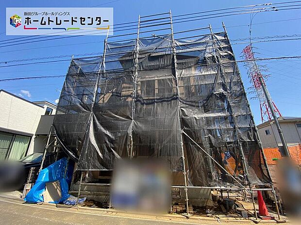 【現地外観写真】一戸建ての大きなメリットは、「自分の土地」を自由に使えること。好きなペットが飼えるほか、ガーデニングやＤＩＹ、車やバイクの手入れなど様々な趣味を楽しめます♪