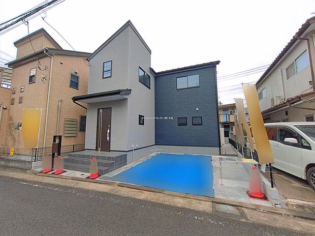 【現地外観写真】☆一戸建ての大きなメリットは、「自分の土地」を自由に使えること。好きなペットが飼えるほか、ガーデニングやDIY、車やバイクの手入れなど様々な趣味を楽しめます♪