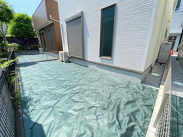 【庭】戸建て住宅ならではの長所《お庭》付!お子様と遊んだり家庭菜園を始めてみたり…。お家時間が益々充実しそうですね♪