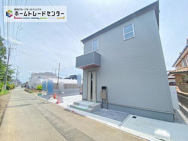 【前面道路含む現地写真】今なら建築中の様子をご覧になることができます！地震に強いオリジナル工法を是非お確かめ下さい♪