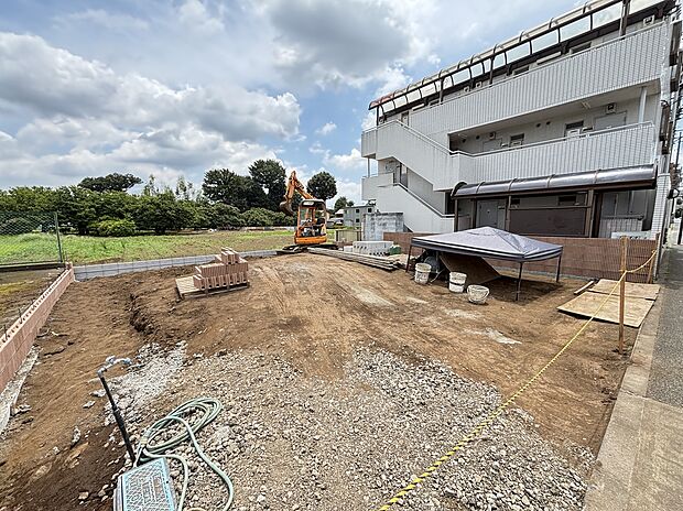 【現地外観写真】☆子育て環境にはピッタリな落ち着いた雰囲気の住宅地♪戸建ては建物が独立しているため、マンションのように上下階や隣からの騒音を気にせずに過ごせるのもポイントですね♪