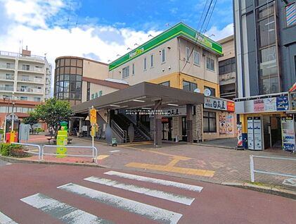JR青梅線「昭島」駅 4900ｍ(徒歩62分、バス20分・「五中南」バス停から徒歩7分)