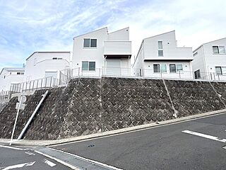 ようこそ、TAKIHOUSEの女性にやさしい、自然素材の家へ ブランピュール中山全27棟4期5棟 外観