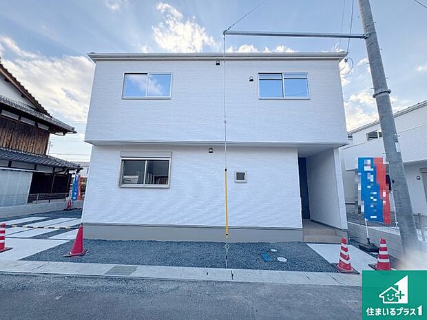 安心の10年保証!外観を美しく保ち、雨水で汚れを落とします!気になることがありましたら、お気軽にお問い合わせください!