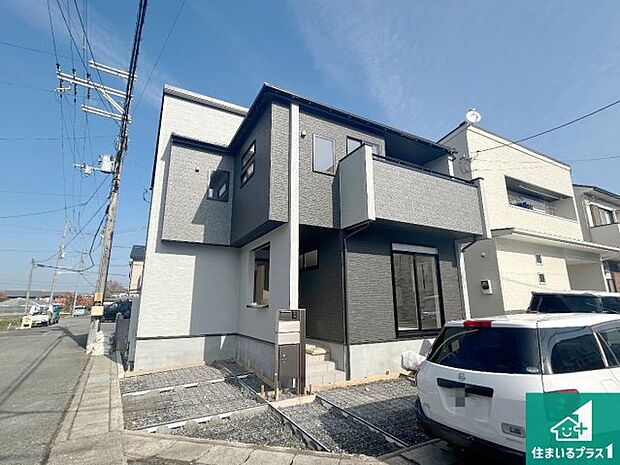 【外観】現在建築中!落ち着いた街並みで新生活を始めることが出来そう!周辺の物件も併せてご紹介させて頂きます!