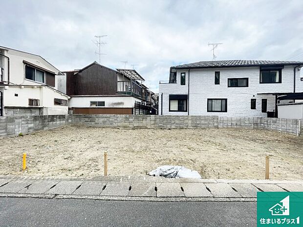 【外観】周辺は落ち着いた街並みの住宅地！子育てがしやすい住環境です！まだ未完成ですが、現地でしかわからない事もございます。是非一度ご覧ください。